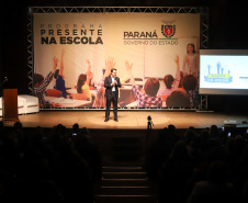 O governador Carlos Massa Ratinho Junior e o secretário da Educação e Esporte, Renato Feder, apresentaram nesta segunda-feira (27/05) o programa Escola Presente, criado para evitar o abandono escolar.Curitiba, 27-05-19.Foto: -  Foto: Rodrigo Félix Leal/ANPr
