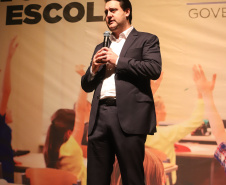 O governador Carlos Massa Ratinho Junior e o secretário da Educação e Esporte, Renato Feder, apresentaram nesta segunda-feira (27/05) o programa Escola Presente, criado para evitar o abandono escolar.Curitiba, 27-05-19.Foto: -  Foto: Rodrigo Félix Leal/ANPr