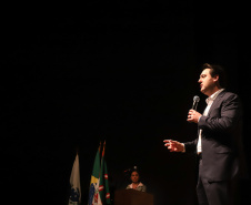 O governador Carlos Massa Ratinho Junior e o secretário da Educação e Esporte, Renato Feder, apresentaram nesta segunda-feira (27/05) o programa Escola Presente, criado para evitar o abandono escolar.Curitiba, 27-05-19.Foto: -  Foto: Rodrigo Félix Leal/ANPr