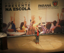O governador Carlos Massa Ratinho Junior e o secretário da Educação e Esporte, Renato Feder, apresentaram nesta segunda-feira (27/05) o programa Escola Presente, criado para evitar o abandono escolar.Curitiba, 27-05-19.Foto: Arnaldo Alves / ANPr.