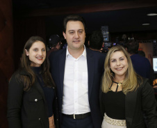 O governador Carlos Massa Ratinho Junior e o secretário da Educação e Esporte, Renato Feder, apresentaram nesta segunda-feira (27/05) o programa Escola Presente, criado para evitar o abandono escolar.Curitiba, 27-05-19.Foto: Arnaldo Alves / ANPr.