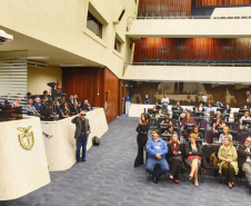 A Assembleia Legislativa homenageou nesta segunda-feira (27), em sessão solene, a Paraná Turismo, que completa 50 anos de serviços prestados ao Estado