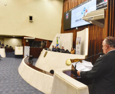 A Assembleia Legislativa homenageou nesta segunda-feira (27), em sessão solene, a Paraná Turismo, que completa 50 anos de serviços prestados ao Estado