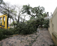 Vendavais e granizo afetam mais de sete mil pessoas no Paraná. Foto: Geraldo Bubniak/ANPr