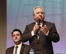 O governador Carlos Massa Ratinho Junior, participa das comemorações dos 72 anos do Tribunal de Contas do Estado. Presentes: ministro do Desenvolvimento Regional, Gustavo Canuto; entre outras autoridades.Curitiba, 03-06-19.Foto: Arnaldo Alves / ANPr.