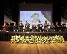 O governador Carlos Massa Ratinho Junior, participa das comemorações dos 72 anos do Tribunal de Contas do Estado. Presentes: ministro do Desenvolvimento Regional, Gustavo Canuto; entre outras autoridades.Curitiba, 03-06-19.Foto: Arnaldo Alves / ANPr.