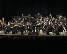 A programação intensa para o mês de junho da Orquestra Sinfônica do Paraná continua com o concerto Mozart, Schubert & Garcia no domingo, 16 de junho, às 10h30 no Guairão.  -  Foto: Maringas Maciel/Teatro Guaíra