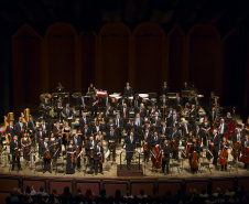 A programação intensa para o mês de junho da Orquestra Sinfônica do Paraná continua com o concerto Mozart, Schubert & Garcia no domingo, 16 de junho, às 10h30 no Guairão.  -  Foto: Maringas Maciel/Teatro Guaíra