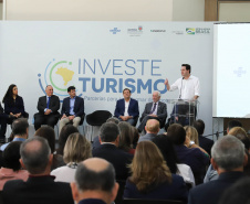 Governador Carlos Massa Ratinho Junior participa do seminário  do programa Investe Turismo, em Foz do Iguaçu. Foto: Rodrigo Felix Leal/ANPr