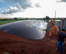 BIOMASSA - Em Entre Rios do Oeste, onde a produção de carne suína é mais de 30 vezes maior do que o número de habitantes, um projeto da Aneel (Agência Nacional de Energia Elétrica), Copel, Fundação Parque Tecnológico de Itaipu, CIBiogás e prefeitura municipal vai gerar e distribuir energia elétrica a partir do biogás de biomassa residual da suinocultura em propriedades rurais.  12/06/2019  -  Foto: Kiko Sierich