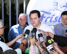 O governador Carlos Massa Ratinho Junior esteve nesta quarta-feira (12) na Digital Agro 2019, em Carambeí, nos Campos Gerais. O evento apresenta e discute as principais novidades tecnológicas para o agronegócio, como a digitalização do campo, automação, robótica, internet das coisas e Big Data. Foto: Rodrigo Felix Leal/ANPr