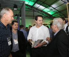 O governador Carlos Massa Ratinho Junior esteve nesta quarta-feira (12) na Digital Agro 2019, em Carambeí, nos Campos Gerais. O evento apresenta e discute as principais novidades tecnológicas para o agronegócio, como a digitalização do campo, automação, robótica, internet das coisas e Big Data. FotoJaelson Lucas/ANPr