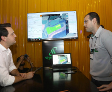 O governador Carlos Massa Ratinho Junior esteve nesta quarta-feira (12) na Digital Agro 2019, em Carambeí, nos Campos Gerais. O evento apresenta e discute as principais novidades tecnológicas para o agronegócio, como a digitalização do campo, automação, robótica, internet das coisas e Big Data. FotoJaelson Lucas/ANPr