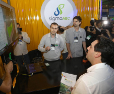 O governador Carlos Massa Ratinho Junior esteve nesta quarta-feira (12) na Digital Agro 2019, em Carambeí, nos Campos Gerais. O evento apresenta e discute as principais novidades tecnológicas para o agronegócio, como a digitalização do campo, automação, robótica, internet das coisas e Big Data. FotoJaelson Lucas/ANPr