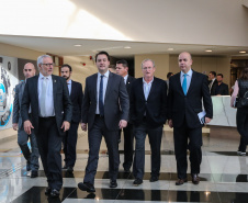 O governador Carlos Massa Ratinho Junior participou nesta quinta-feira (13), no auditório da Federação das Indústrias do Estado do Paraná (Fiep), do lançamento do programa Mobilização pelo Emprego e Produtividade para Todos.  -  Curitiba, 13/11/2019  -  Foto: Geraldo Bubniak/ANPr