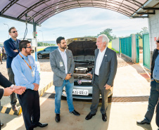 O vice-governador do Paraná Darci Piana, acompanhado do Diretor de Operações do Sebrae, Júlio Agostini e o Vice-presidente da Fecomércio e presidente do Sindilojas, Carlos Rodrigues do Nascimento visitaram a planta de produção de biogás e biometano, administrada pelo CIBiogás e que abastece parte da frota dos veículos da usina hidrelétrica de Itaipu.