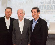 Com a presença do Vice Governador do Paraná Darci Piana, ministro do Turismo Marcelo Álvaro Antônio e o presidente da Paraná Turismo Jacob Mehl, além de outras autoridades locais, e empresários do segmento o primeiro dia de um dos maiores eventos do segmento superou as expetativas