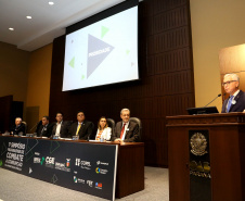 Governador Carlos Massa Ratinho Junior participa da abertura do I Simpósio Paranaense de Combate à Corrupção na Administração Pública. Na foto, o presidente da OAB-PR, Cássio Lisandro Telles  - Curitiba, 13/06/2019 - Foto: Jaelson Lucas/ANPr