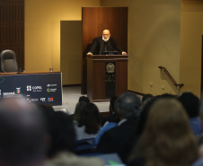 Governador Carlos Massa Ratinho Junior participa da abertura do I Simpósio Paranaense de Combate à Corrupção na Administração Pública. Na foto, o filósofo e escritor, Luiz Felipe Pondé  - Curitiba, 13/06/2019 - Foto: Jaelson Lucas/ANPr