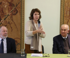 Saneamento avança em Curitiba após novo contrato com a Sanepar. Bucco, Marilza e reitor da PUC, em cerimônia na prefeitura  -  Curitiba, 13/06/2019  -  Foto: Divulgação Sanepar