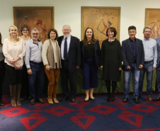 Saneamento avança em Curitiba após novo contrato com a Sanepar. Participantes da cerimônia na prefeitura    -  Curitiba, 13/06/2019  -  Foto: Divulgação Sanepar