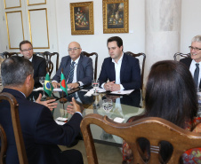 Governador Carlos Massa Ratinho Jr recebe visita do embaixador de Bangladesh Zulfiqar Rahman. -  Curitiba,17/06/2019 Foto:Jaelson Lucas / ANPr