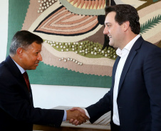 Governador Carlos Massa Ratinho Jr recebe visita do embaixador de Bangladesh Zulfiqar Rahman. -  Curitiba,17/06/2019 Foto:Jaelson Lucas / ANPr