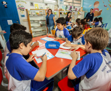 Os 1.103 alunos de 5º ano das escolas municipais que visitaram o Porto de Paranaguá neste primeiro semestre se preparam para participar do Concurso de Desenho do Projeto Porto Escola.  -  Paranaguá, 17/06/2019  -  Foto: Cláudio Neves/ANPr