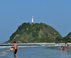 Ilha do Mel, Farol. Pontal do Paraná. 03.01.12 Foto Chuniti Kawamura/Arquivo ANPr.