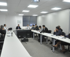 A Fomento Paraná e a Sociedade Garantidora de Crédito SGC Central se reuniram nesta terça, 18, em Curitiba, para trabalhar em uma reaproximação entre as entidades e promover adequações e melhorias para integrar processos e assim ampliar a oferta de crédito para micro e pequenas empresas no estado.  -  Cureitiba, 18/09/2019  -  Foto: Luciano Patzsch - Fomento Paraná