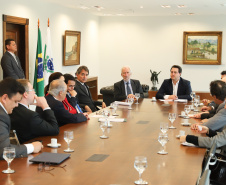 A instalação do Tribunal Regional Federal no Paraná (TRF), com sede em Curitiba, pode acelerar a tramitação de processos e facilitar o acesso da população à Justiça