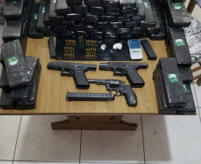 Uma grande operação de inteligência desencadeada pela Polícia Militar, denominada Corpus Christi, prendeu, na manhã desta quarta-feira (19/06), 19 pessoas pertencentes a uma organização criminosa de tráfico de drogas que atuava no Litoral e na Capital  -  Curitiba, 19/06/2019  -  Foto: Divulgação PMPR