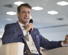 “O modelo de excelência do saneamento no Paraná” foi o tema da palestra magna de encerramento do 30.º Congresso Brasileiro de Engenharia Sanitária e Ambiental (CBESA), apresentada nesta quarta-feira (19), em Natal, pelo diretor-presidente da Sanepar, Claudio Stabile.  -  Natal, 19/06/2019  -  Foto: Alvaro De Maria/Divulgação Sanepar