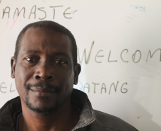 Cresce número de migrantes e refugiados que buscam um recomeço no Paraná. Em 2019, Centro de Informação para Migrantes registrou aumento de 85% nos atendimentos. Na foto, o haitiano Diaubon Dhaiti já está em Curitiba há cinco anos.  -  Curitiba, 19/06/2019  -  Foto: Divulgação SEJUF