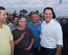 Londrina, no Norte do Paraná, ganhou uma unidade do projeto Arena Multiuso, espaço para atividades esportivas e de recreação, implantado pelo Governo do Estado, em parceria com o município. Instalada no conjunto residencial Vista Bela, a unidade foi entregue à comunidade pelo governador Carlos Massa Ratinho Junior, nesta quinta-feira (20). - Londrina, 20/06/2019 - Foto: Rodrigo Félix Leal/ANPr