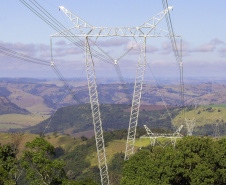A Copel conclui esta semana a aquisição da Uirapuru Transmissora de Energia, empresa que opera uma linha de transmissão de 525 kV entre Londrina e Ivaiporã, na região central do Paraná.   -  Curitiba, 26/06/2019  -  Foto: Divulgação Copel