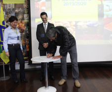 O vice-governador Darci Piana e o secretário estadual da Agricultura e do Abastecimento, Norberto Ortigara, participam nesta quinta-feira (27), em Curitiba, do lançamento do Plano Safra 2019/2020.  -  Curitiba, 27/06/2019  -  Foto: Gisele Barão/Assessoria de Imprensa Seab 