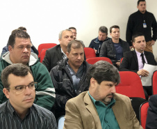 A Secretaria de Estado da Administração e da Previdência promoveu nesta quinta-feira (27) uma audiência para contratação emergencial da nova gestora da manutenção dos veículos do Estado.   -  Curitiba, 27/06/2019  -  Foto:  Carlos Winnikes 