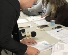 A Secretaria de Estado da Administração e da Previdência promoveu nesta quinta-feira (27) uma audiência para contratação emergencial da nova gestora da manutenção dos veículos do Estado.   -  Curitiba, 27/06/2019  -  Foto:  Carlos Winnikes 