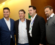 O governador Carlos Massa Ratinho Junior lançou nesta quinta-feira (27), em Foz do Iguaçu, durante o fórum internacional de inovação ThinkinG, o Paraná Inteligência Artificial (PIÁ). É o primeiro programa de inteligência artificial do Brasil focado na prestação de serviços à população.  Foto: Jaelson Lucas/ANPr