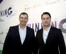 O governador Carlos Massa Ratinho Junior lançou nesta quinta-feira (27), em Foz do Iguaçu, durante o fórum internacional de inovação ThinkinG, o Paraná Inteligência Artificial (PIÁ). É o primeiro programa de inteligência artificial do Brasil focado na prestação de serviços à população. . Foto: Jaelson Lucas/ANPr