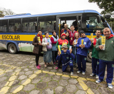 Encerrando as atividades do primeiro semestre do Porto Escola, a equipe da Diretoria de Meio Ambiente da Portos do Paraná recebeu nesta quinta-feira (27) 160 alunos com necessidades especiais da Escola Municipal Eva Cavani, de Paranaguá.  -  Curitiba, 27/06/2019  -  Foto: Cládio Neves/Portos do Paraná