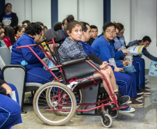 Encerrando as atividades do primeiro semestre do Porto Escola, a equipe da Diretoria de Meio Ambiente da Portos do Paraná recebeu nesta quinta-feira (27) 160 alunos com necessidades especiais da Escola Municipal Eva Cavani, de Paranaguá.  -  Curitiba, 27/06/2019  -  Foto: Cládio Neves/Portos do Paraná