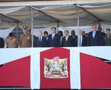 O governador Carlos Massa Ratinho Junior e o presidente em exercício Hamilton Mourão receberam nesta sexta-feira (28) a medalha Heróis da Cavalaria, da Polícia Montada Coronel Dulcídio. A condecoração foi entregue na cerimônia, em Curitiba, que comemora os 140 anos do regimento, que é a unidade mais antiga da Polícia Militar do Paraná.  -  Curitiba, 28/06/2019  -  Foto: José Fernando Ogura/ANPr