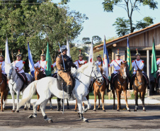 O governador Carlos Massa Ratinho Junior e o presidente em exercício Hamilton Mourão receberam nesta sexta-feira (28) a medalha Heróis da Cavalaria, da Polícia Montada Coronel Dulcídio. A condecoração foi entregue na cerimônia, em Curitiba, que comemora os 140 anos do regimento, que é a unidade mais antiga da Polícia Militar do Paraná.  -  Curitiba, 28/06/2019  -  Foto: José Fernando Ogura/ANPr