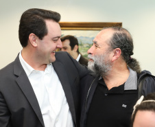 O governador Carlos Massa Ratinho Junior recebe no Palácio Iguaçu representantes das APAES para assinatura de Termo Aditivo. Curitiba, 02/07/2019  -  Foto: Rodrigo Félix Leal/ANPr