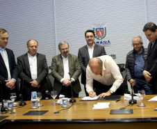 Governador Carlos Massa Ratinho Junior durante reunião com executivos da Klabin  -  Curitiba, 02/07/2019  -  Foto: Jaelson Lucas/ANPr