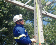 Licenciado para produção no Brasil desde 2016, o capacete com sensor elétrico da Copel é agora um produto patenteado internacionalmente.  -  Curitiba, 04/07/2019  -  Foto: Divulgação Copel