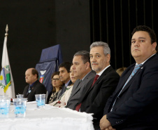 As ações conjuntas do Governo do Estado com órgãos de controle externo, como o Ministério Público Estadual (MP), são estratégicas para conter os casos de corrupção, o mal uso dos recursos públicos e evasão de divisas. A afirmação é do controlador-geral do Estado, Raul Siqueira, que participou nesta sexta-feira (5) de um encontro sobre controle social no combate à improbidade administrativa, realizado pelo MP, em Santo Antônio da Platina, no Norte Pioneiro. Foto: Jaelson Lucas/ANPr