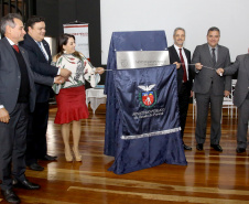 As ações conjuntas do Governo do Estado com órgãos de controle externo, como o Ministério Público Estadual (MP), são estratégicas para conter os casos de corrupção, o mal uso dos recursos públicos e evasão de divisas. A afirmação é do controlador-geral do Estado, Raul Siqueira, que participou nesta sexta-feira (5) de um encontro sobre controle social no combate à improbidade administrativa, realizado pelo MP, em Santo Antônio da Platina, no Norte Pioneiro. Foto: Jaelson Lucas/ANPr